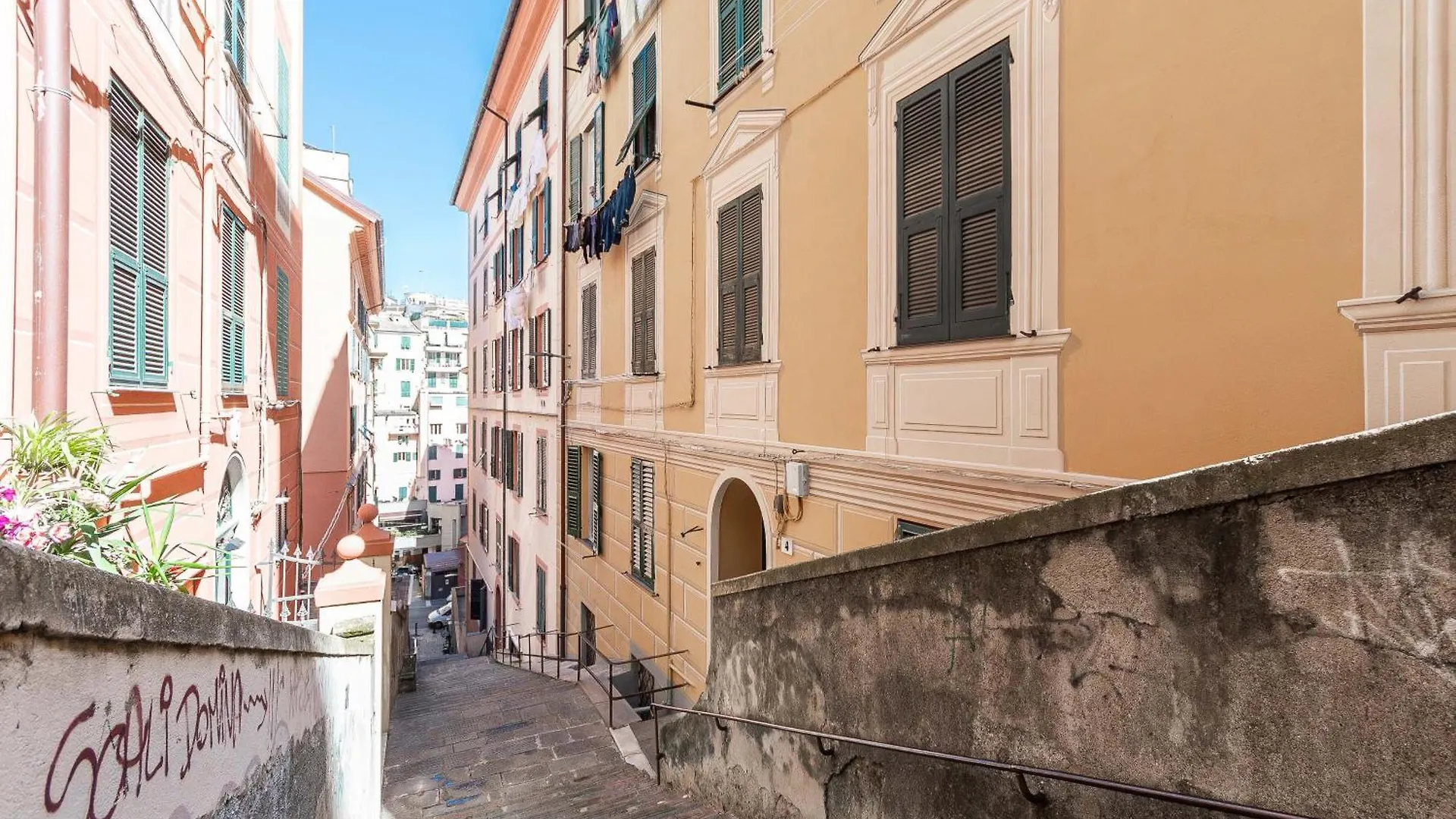 Spianata Di Castelletto, 5-Bed Elegant Attic In The Historic Center Of Genoa 아파트