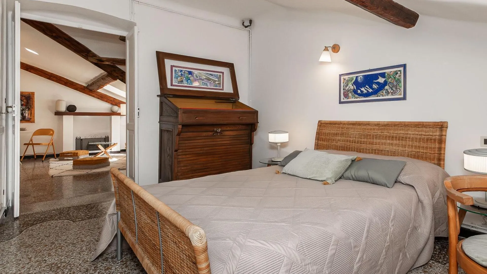 Spianata Di Castelletto, 5-Bed Elegant Attic In The Historic Center Of Genoa Apartamento