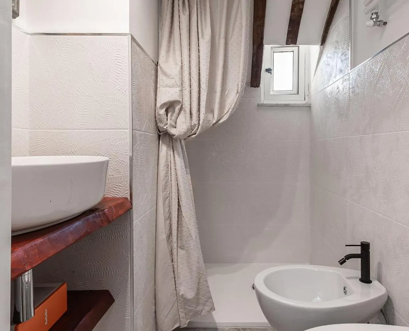 Spianata Di Castelletto, 5-Bed Elegant Attic In The Historic Center Of Genoa Apartamento