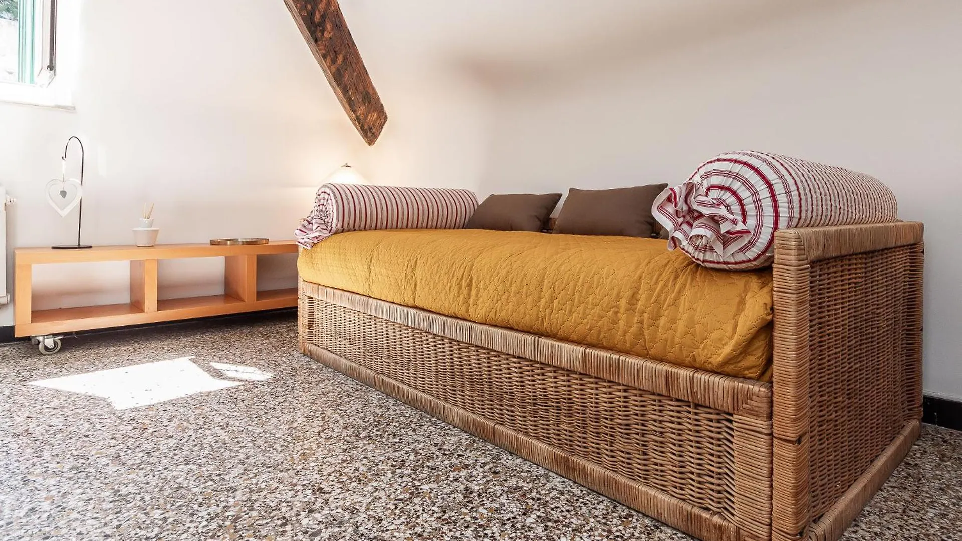 Spianata Di Castelletto, 5-Bed Elegant Attic In The Historic Center Of Genoa Apartamento 0*,  Itália