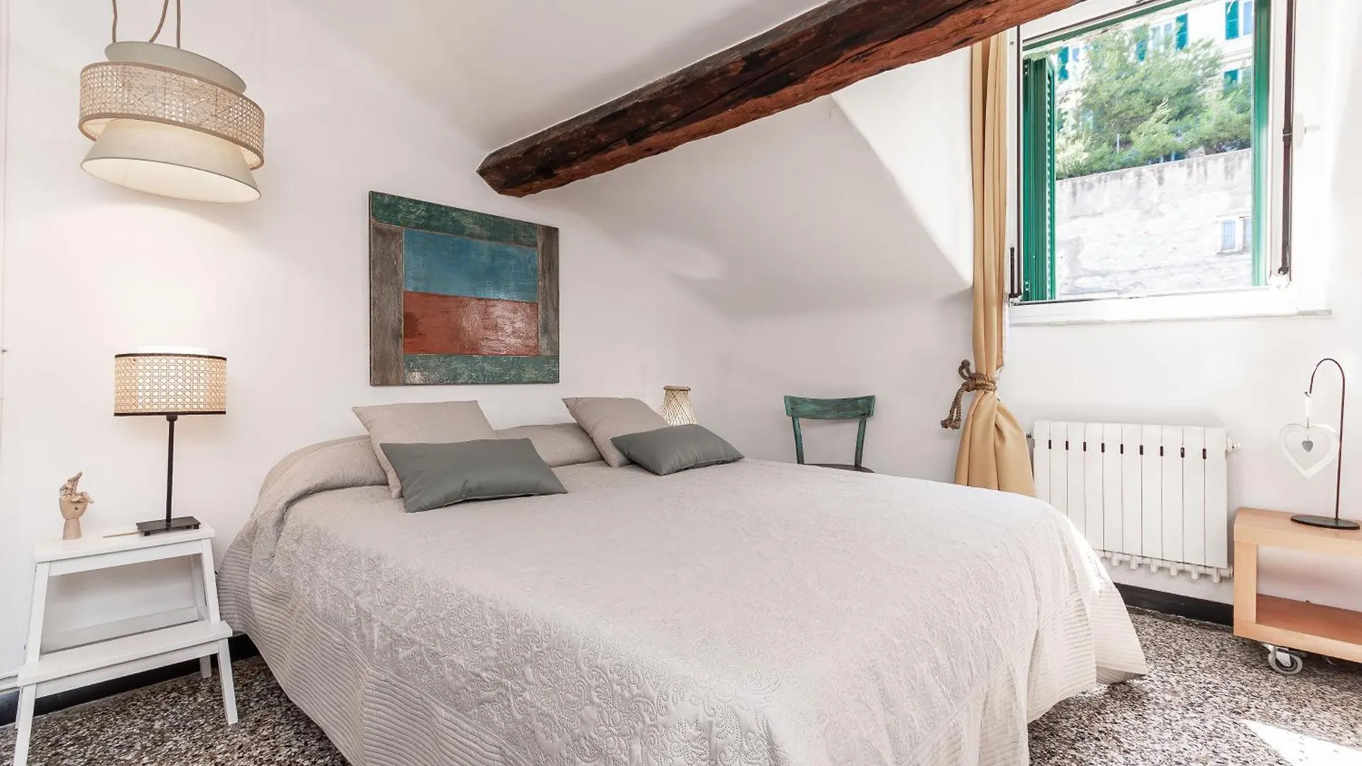 Spianata Di Castelletto, 5-Bed Elegant Attic In The Historic Center Of Genoa Apartamento